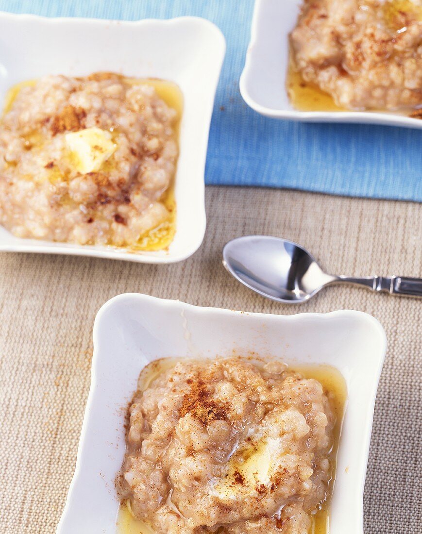 Buckwheat porridge with honey and cinnamon