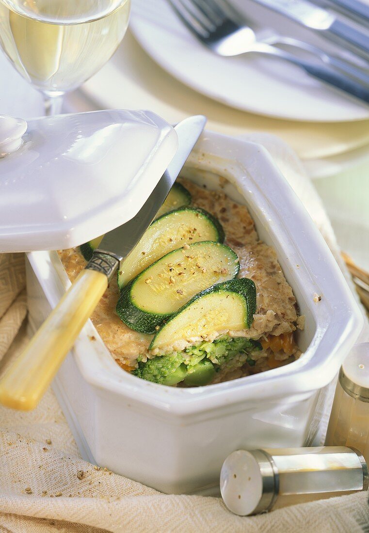 Geflügelterrine mit Brokkoli-Füllung