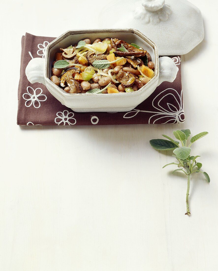 Fagioli ai porcini (Beans with ceps, Italy)