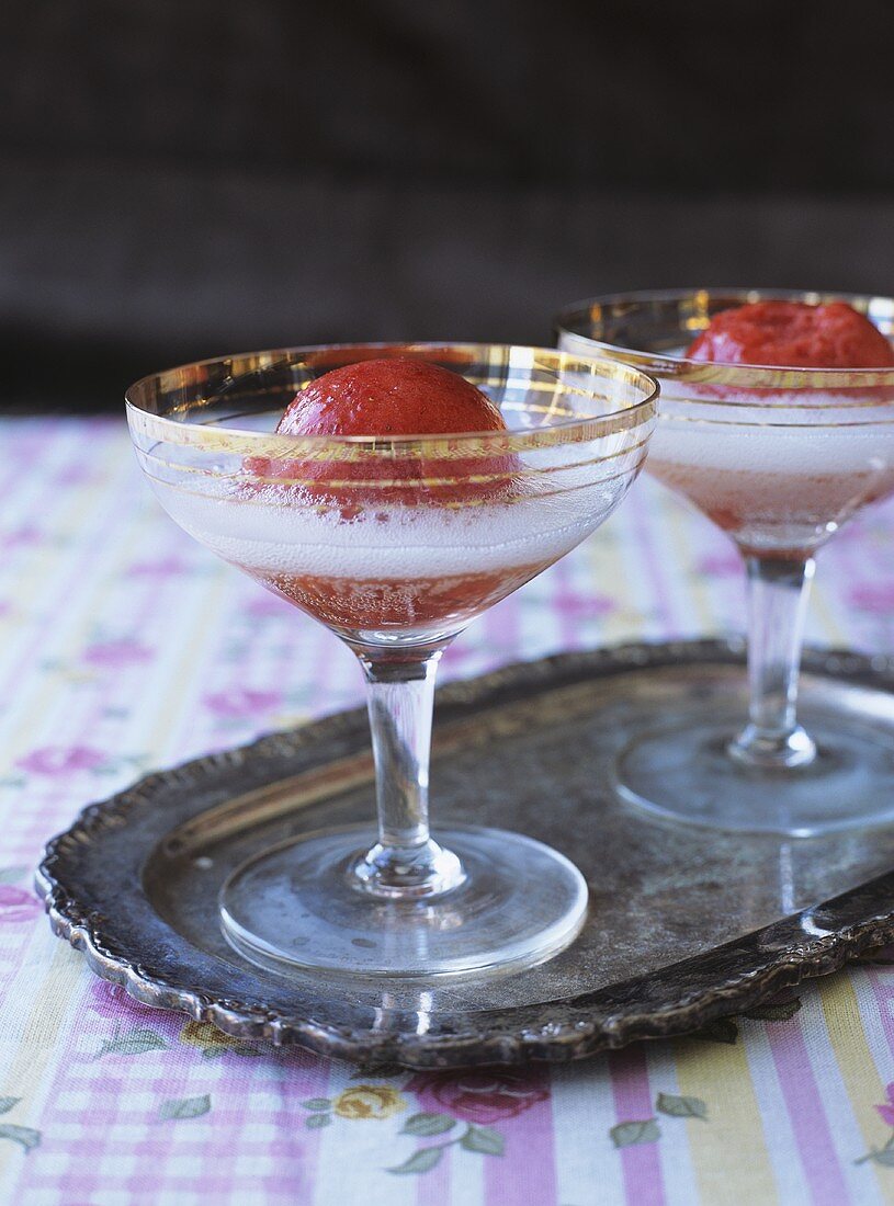 Strawberry sorbet in champagne