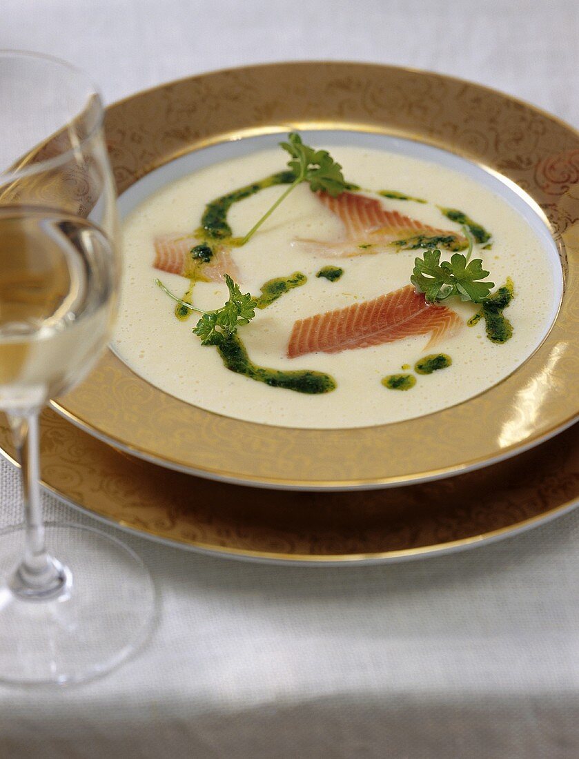 Cream of parsley soup with smoked trout fillets