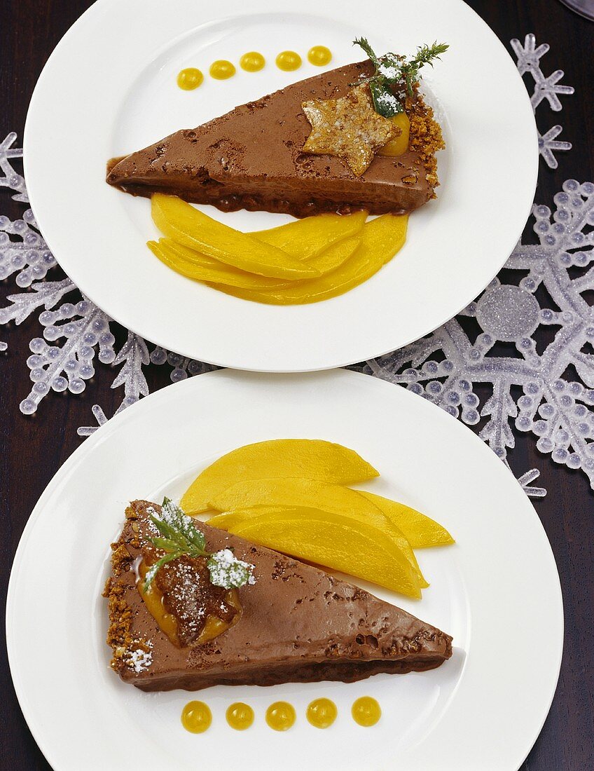 Schoko-Krokant-Parfait mit frischer Mango
