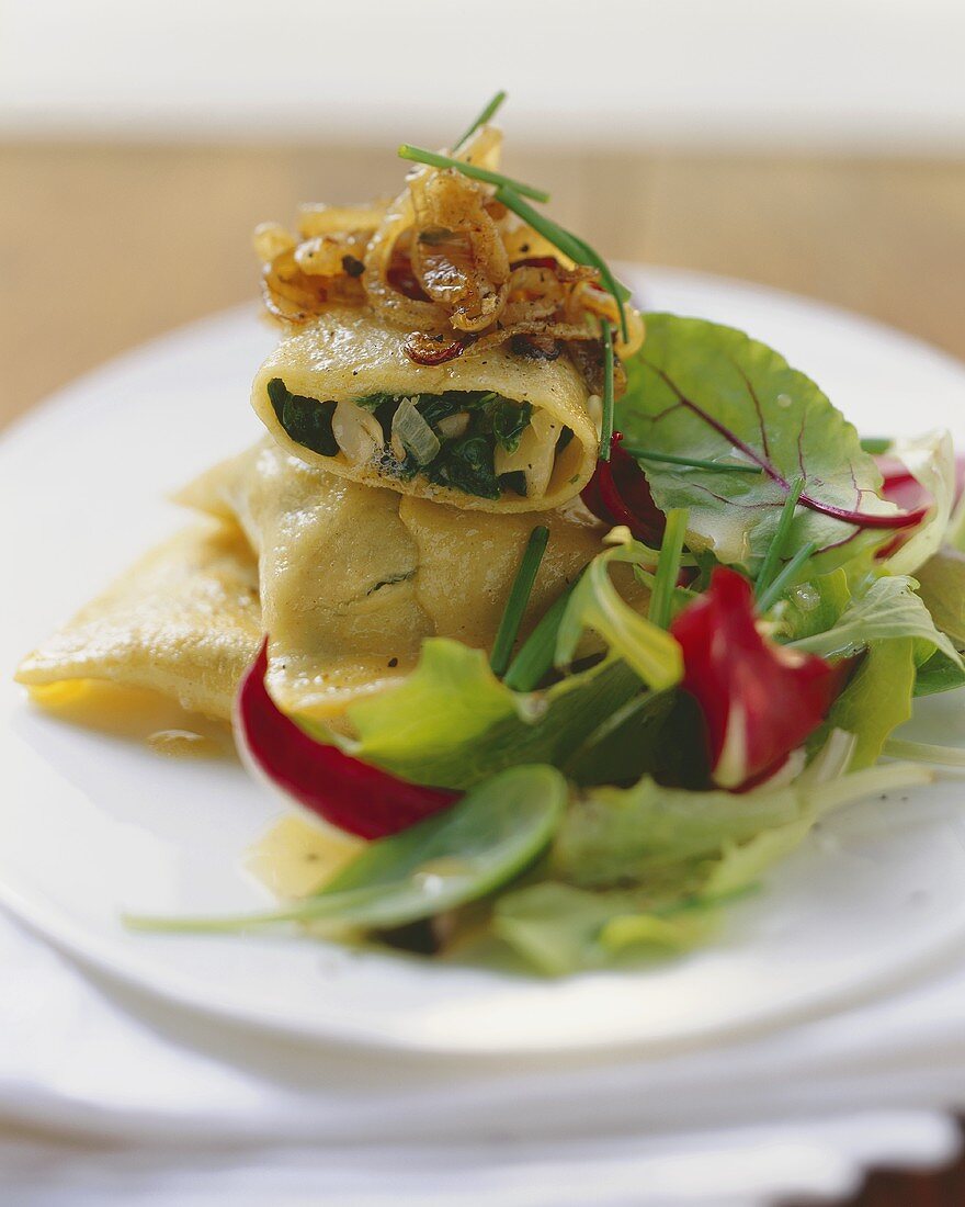 Maultaschen mit Steinpilz-Spinat-Füllung