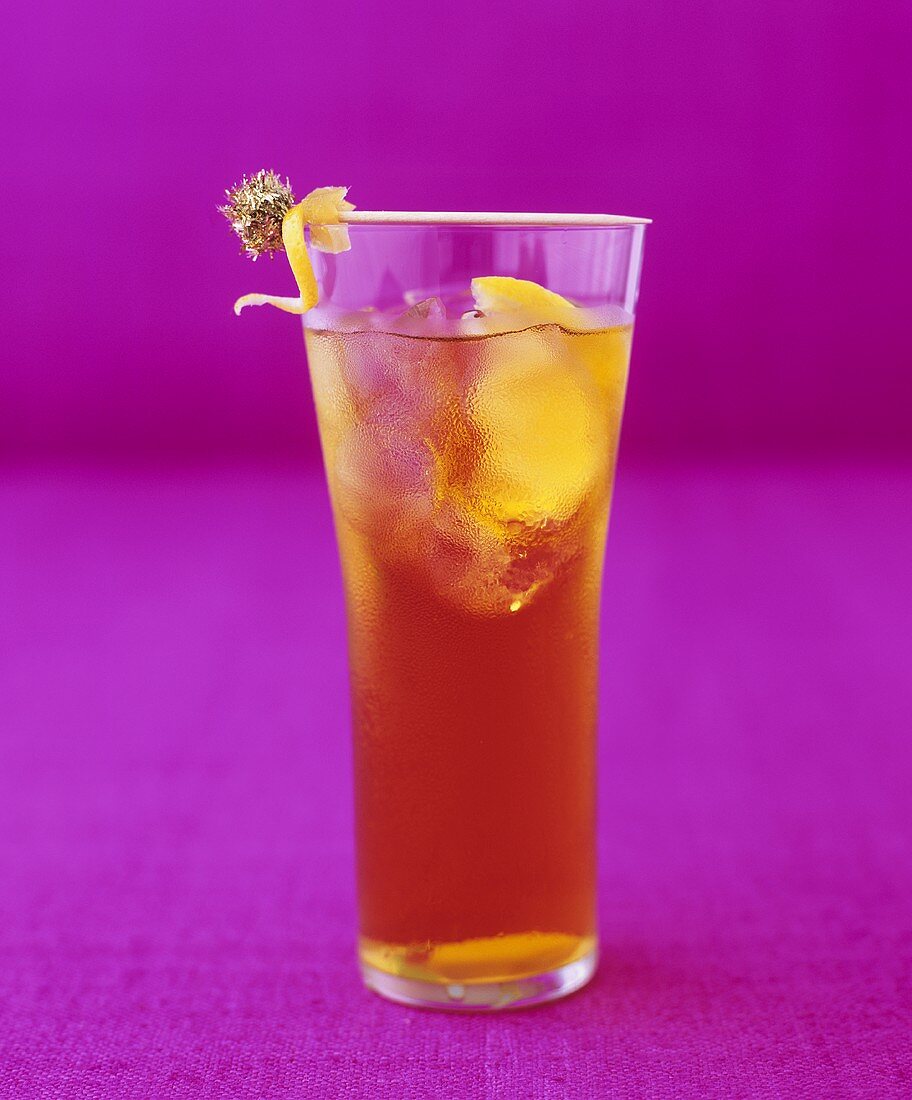Brandy-Ginger-Cocktail im Glas