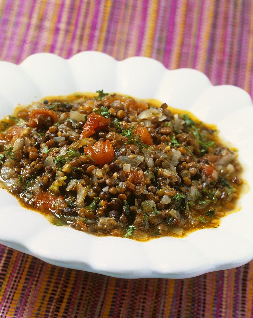 Lentil stew with tomatoes