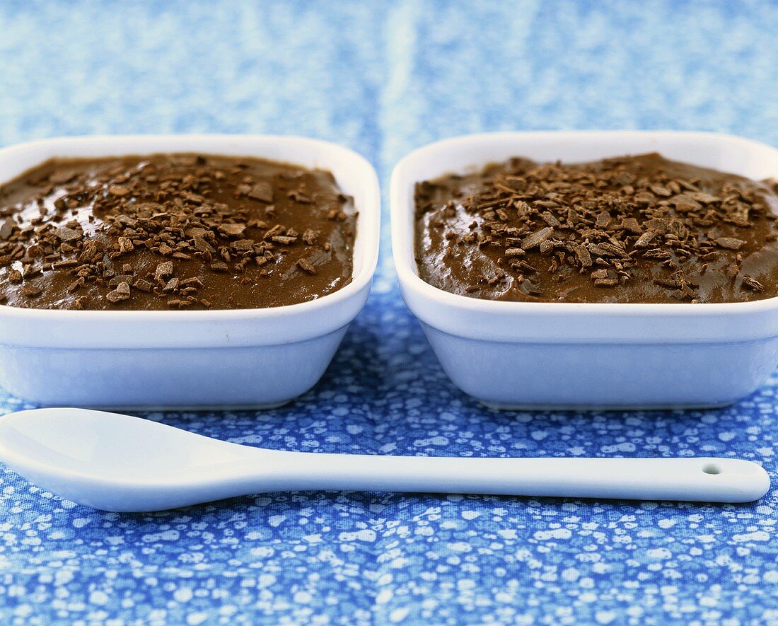 Chocolate cream with grated chocolate
