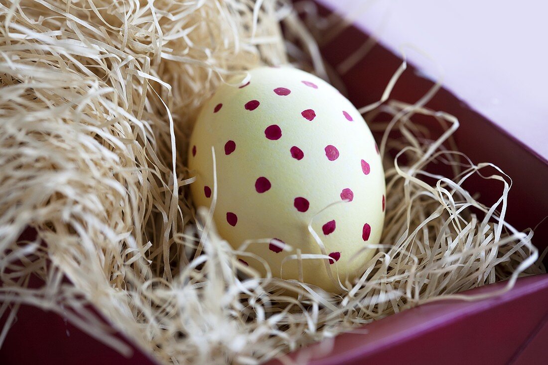 Easter egg in box