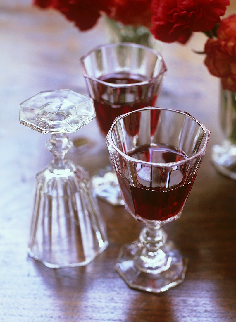 Glasses of Spanish red wine