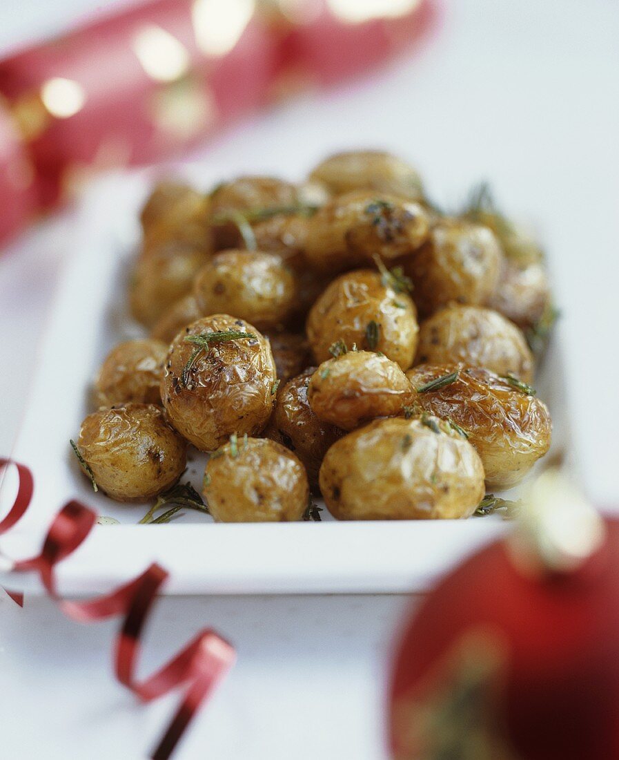 Ofenkartoffeln mit Rosmarin & weihnachtliche Deko
