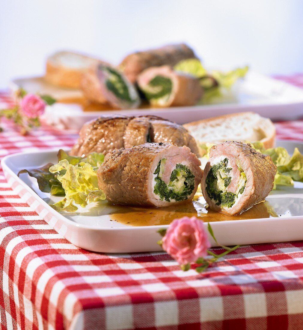 Involtini di vitello (Veal rolls with ricotta & spinach filling)