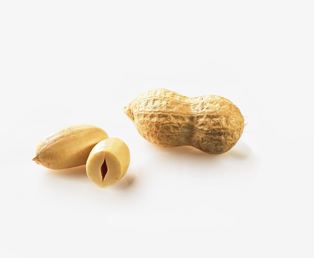 Peanuts, shelled and unshelled