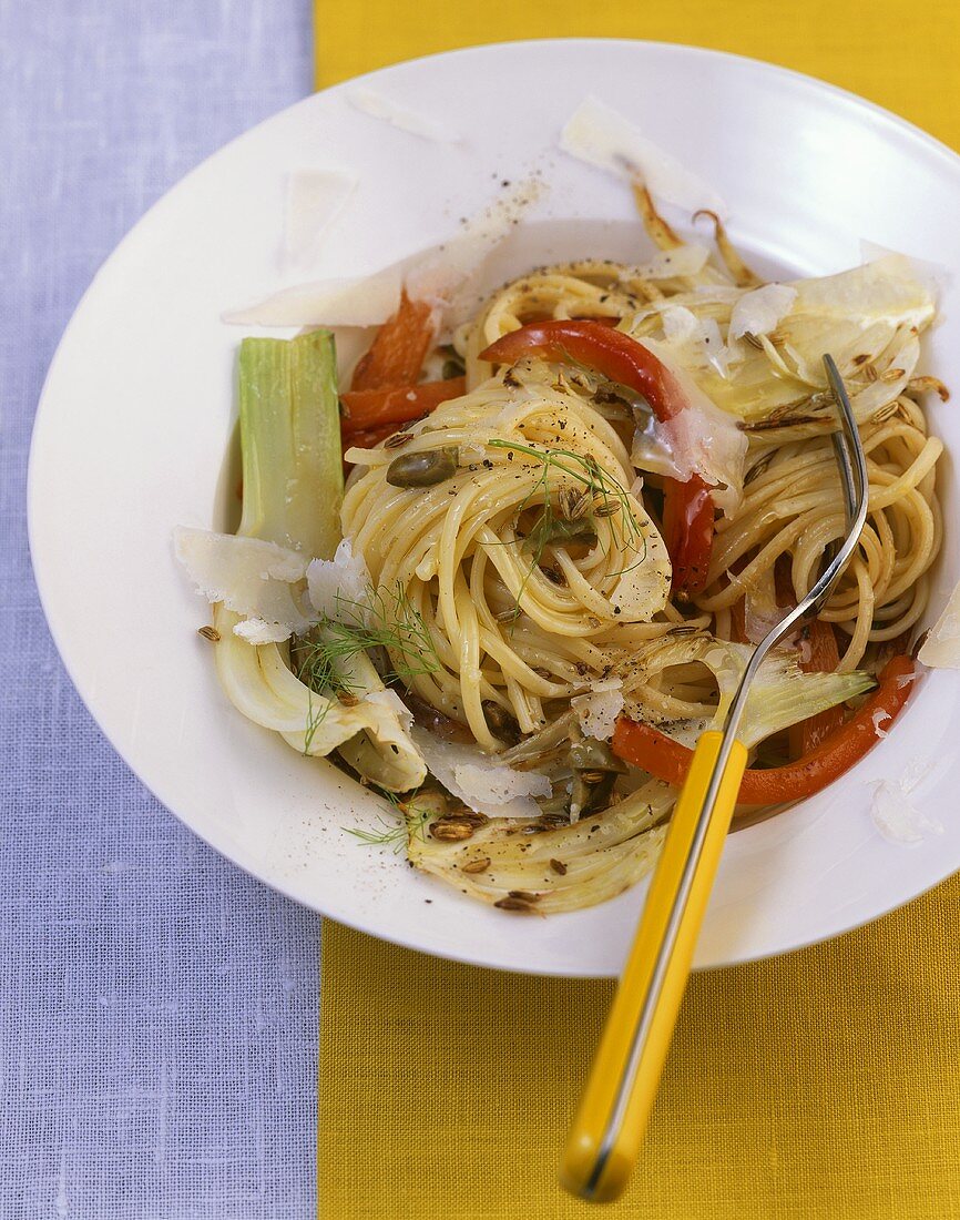 Linguine with fennel and peppers