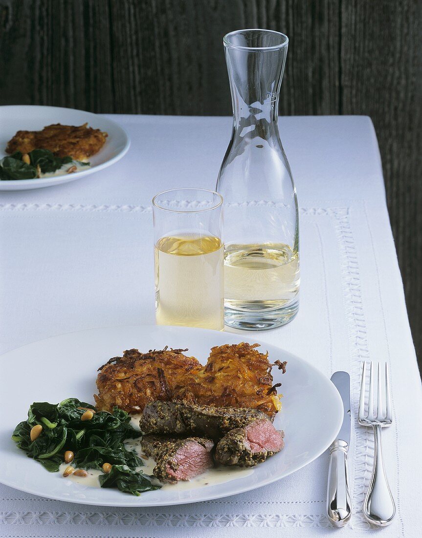 Hirschsteaks mit Kürbisrösti & Spinat