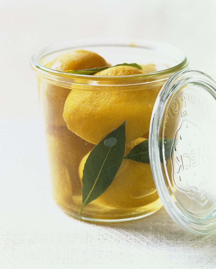 Lemons in syrup