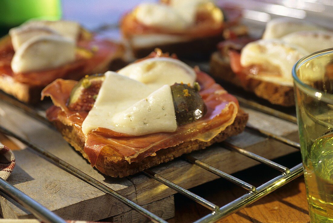 Serrano ham, figs & fresh goat's cheese on wholemeal toast