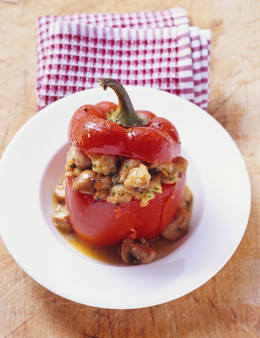 Stuffed red pepper with bread and mushroom stuffing