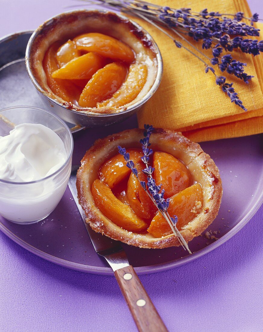 Apricot tartlets with lavender and whipped cream