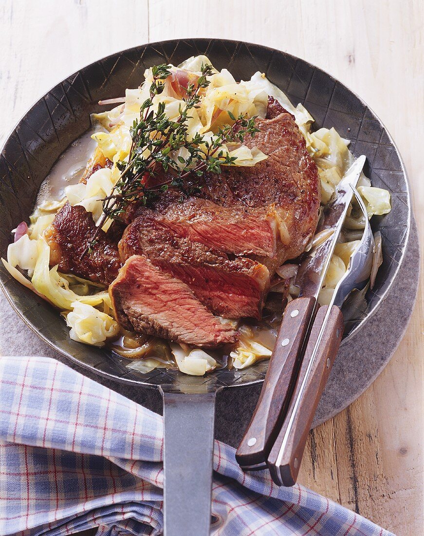 Rostbraten vom Rind mit Kraut