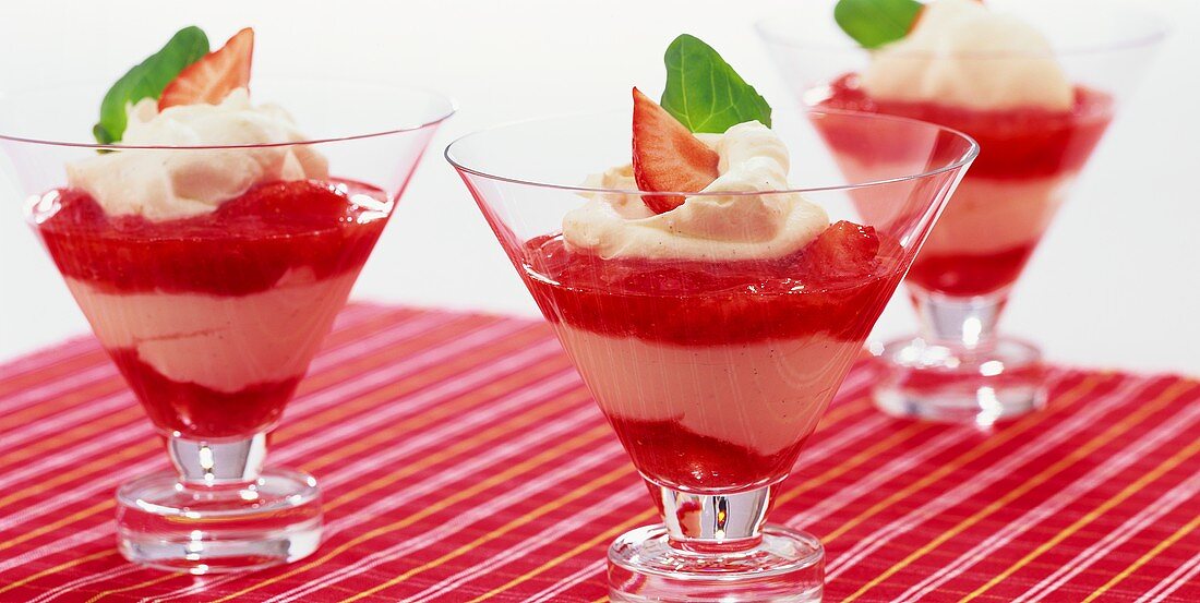Strawberry mascarpone cream