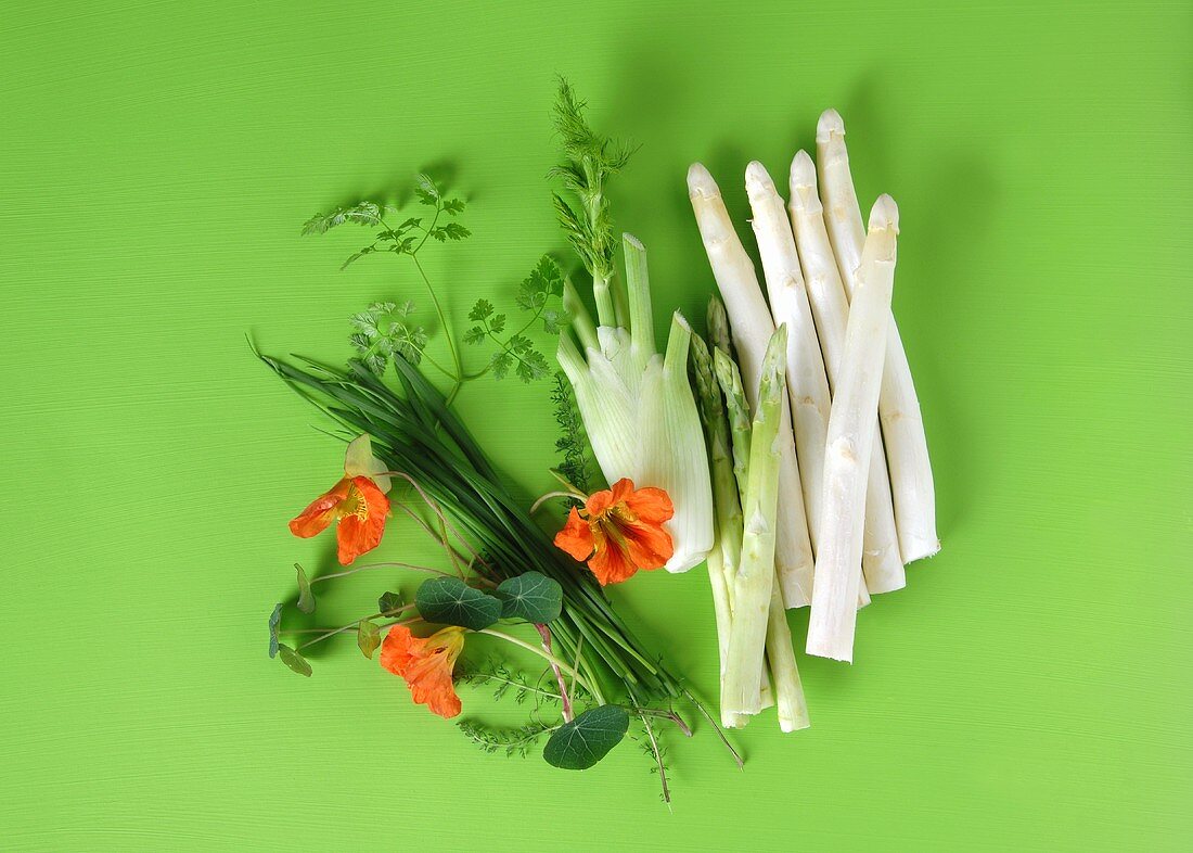 Asparagus, fennel and herbs