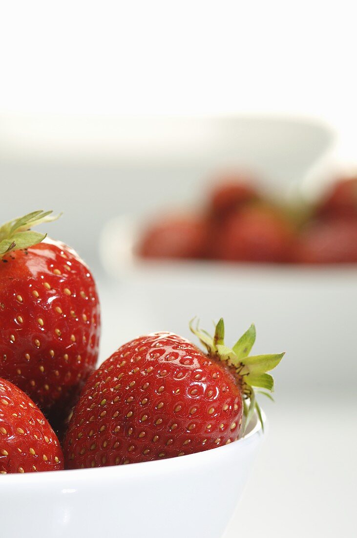 Bowls of strawberries (close up)