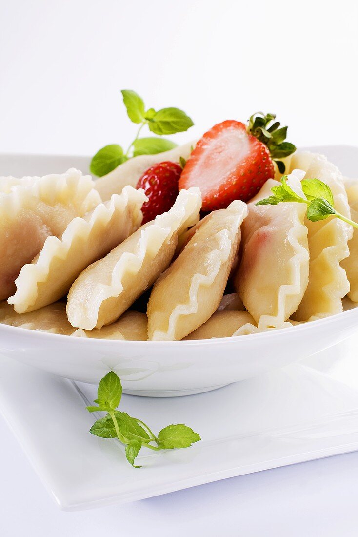 Ravioli mit Erdbeeren