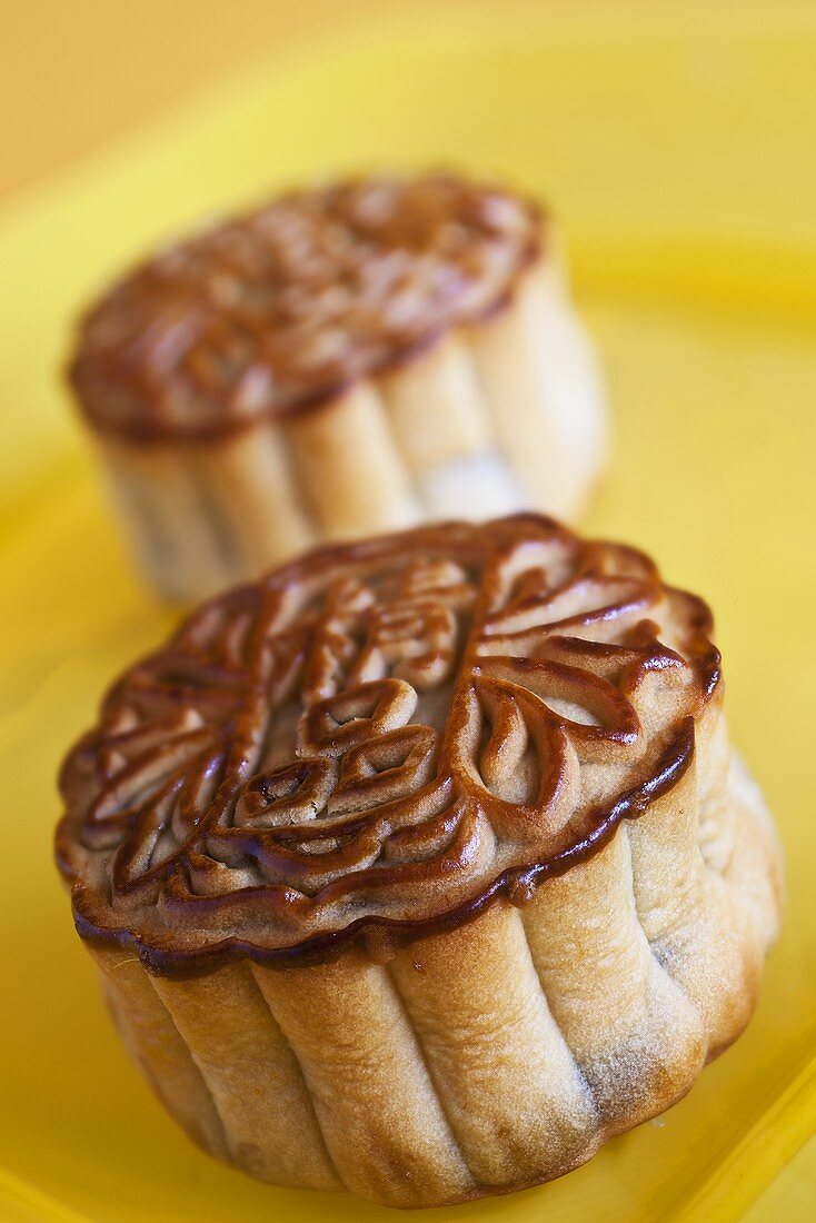 Two moon cakes (China)