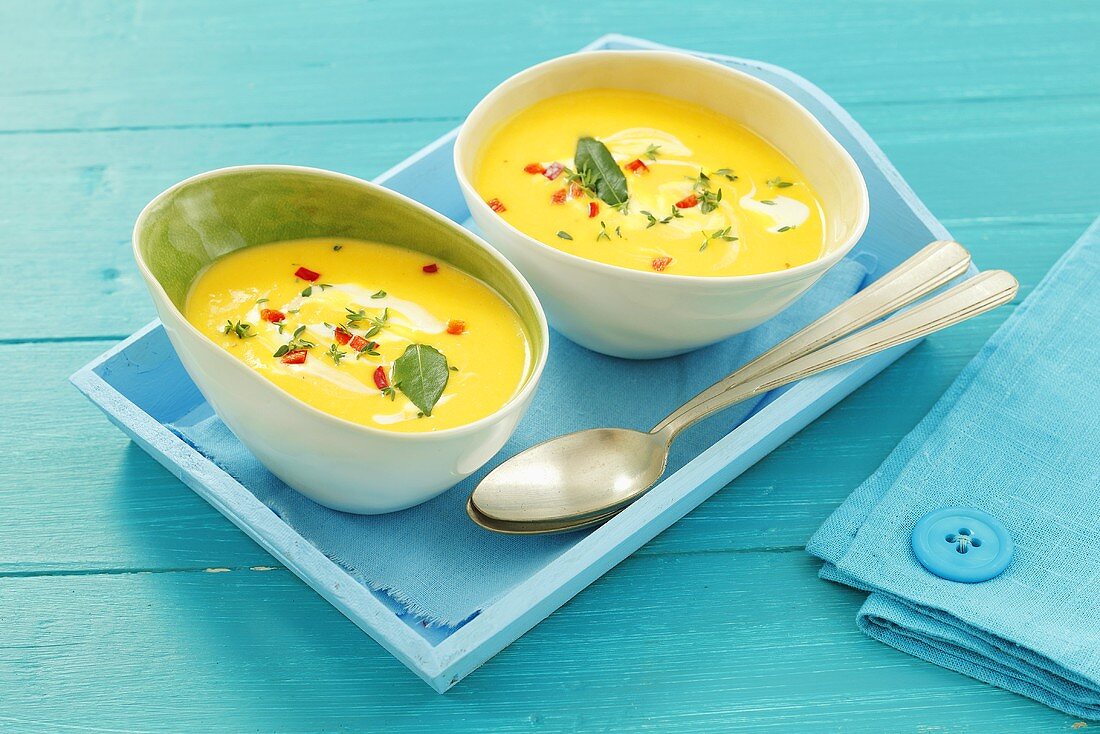 Kürbiscremesuppe mit Chili