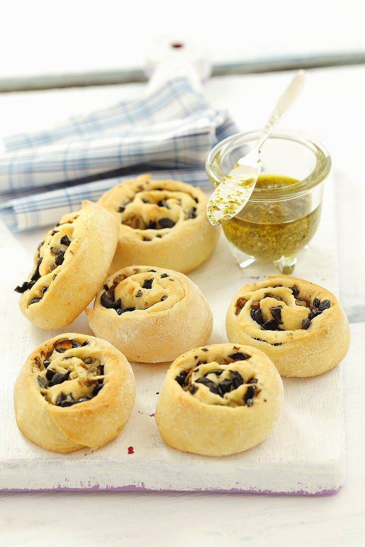 Olive yeast pastries