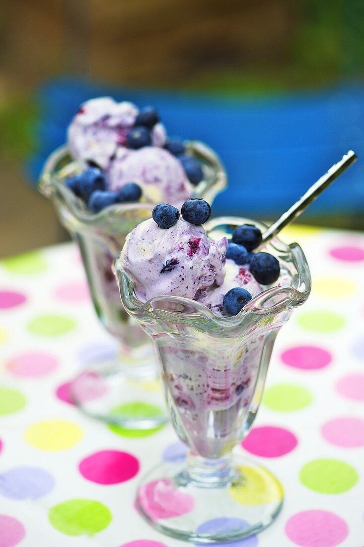 Blueberry ice cream with fresh blueberries