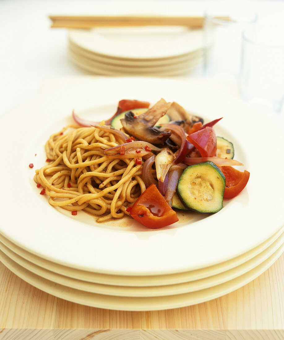 Noodles with fried vegetables
