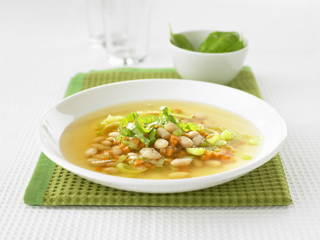 Minestra coi fagioli (Bean and vegetable soup, Italy)