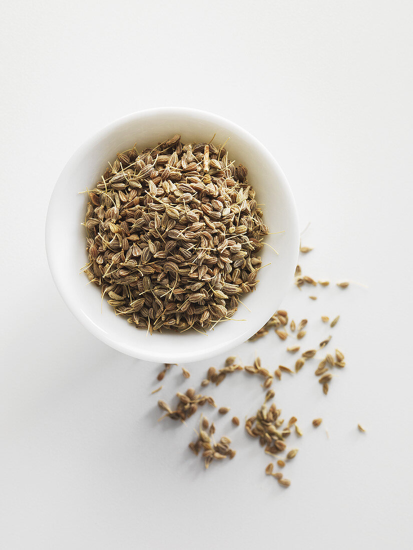 Aniseed in a small white dish