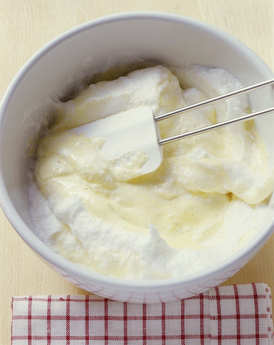 Sponge mixture: folding in beaten egg white