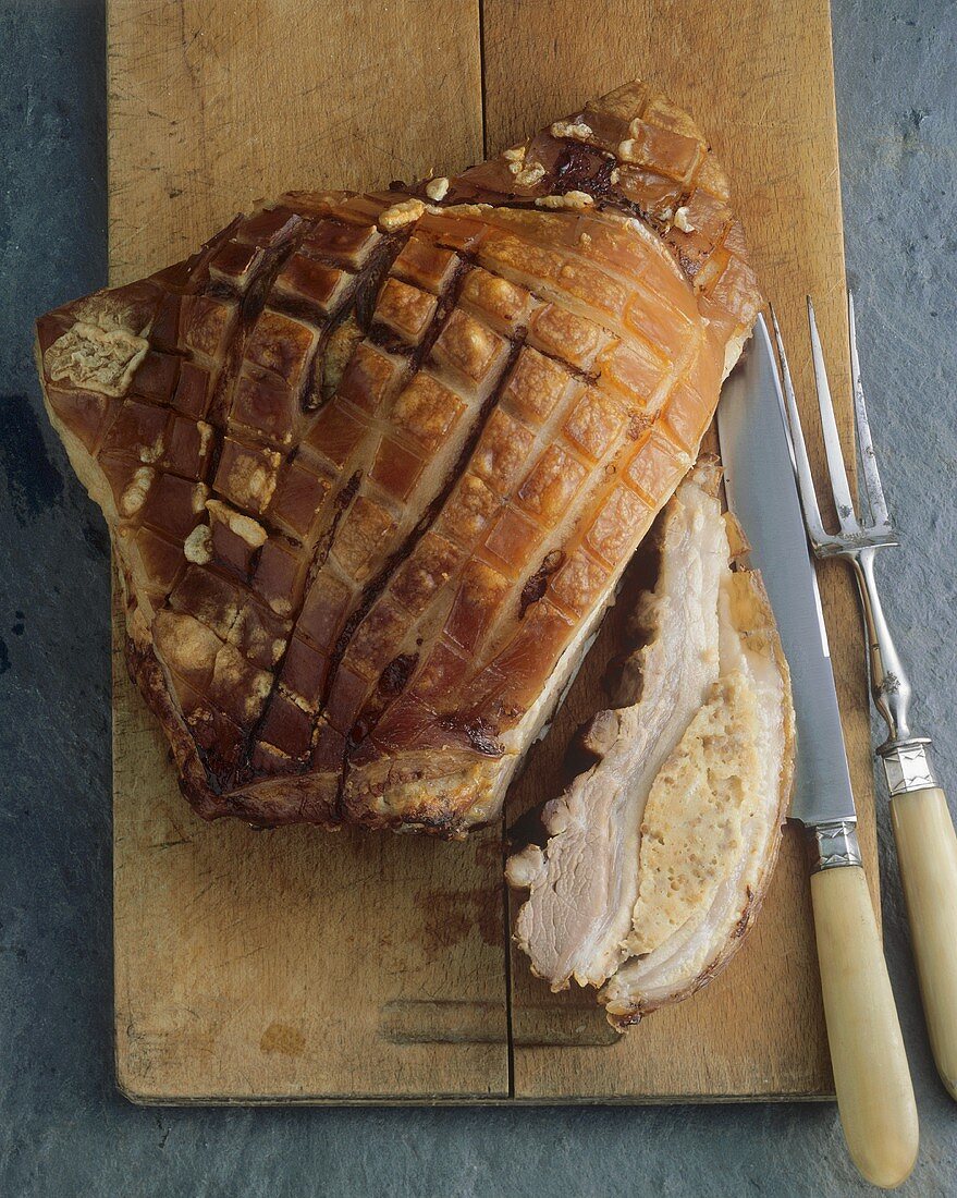 Pancetta di maiale ripiena (Gefüllter Schweinebauch, Italien)