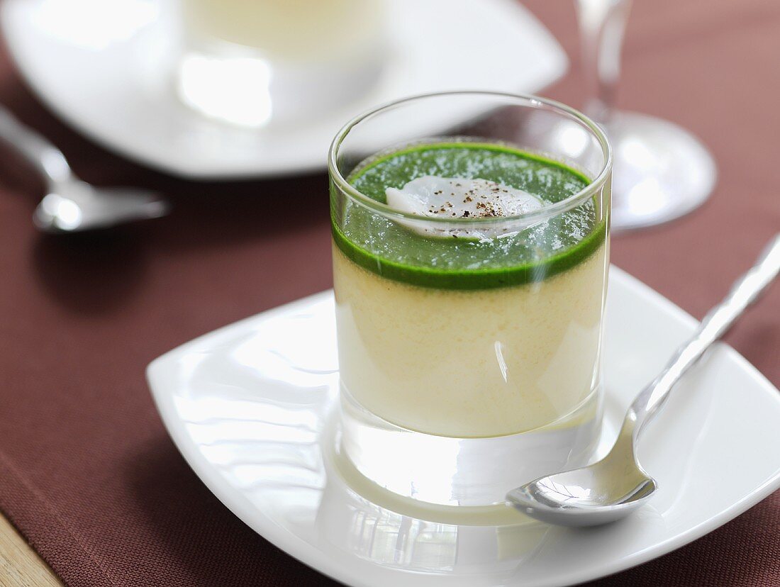 Egg custard with spinach and scallop in a glass