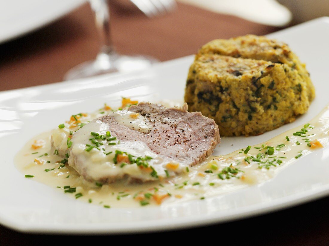 Braised veal with white wine sauce and dumpling