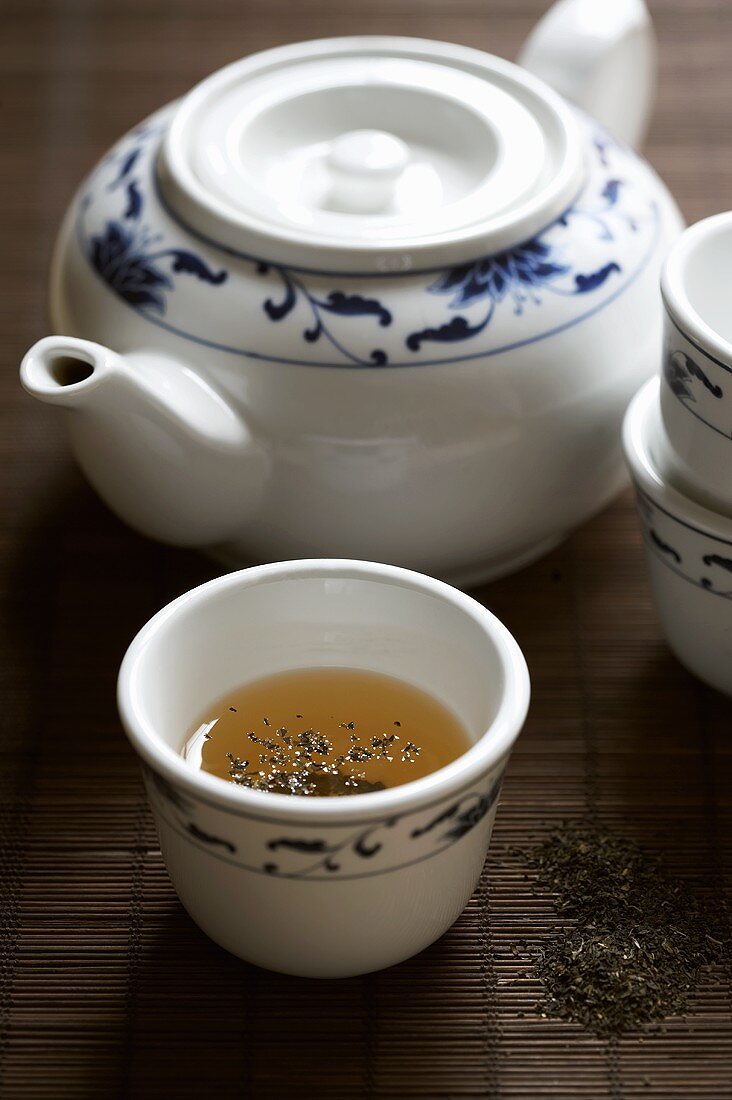 Jasmine tea in a teapot and a tea bowl