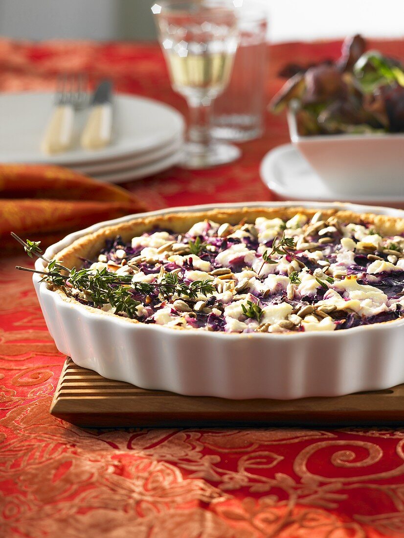 Red cabbage and goat's cheese quiche with thyme