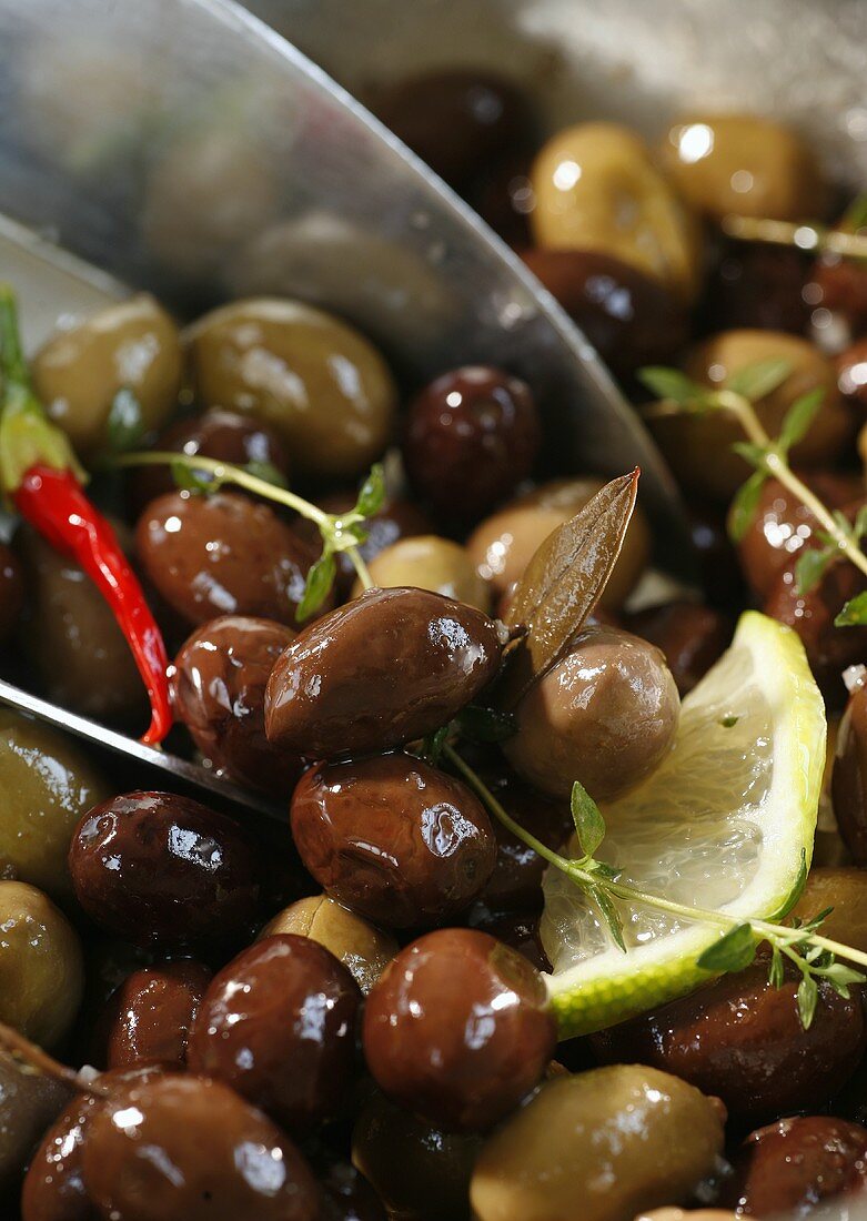 Marinated black and green olives