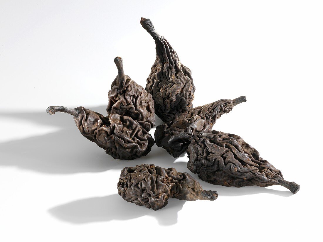 Six dried pears