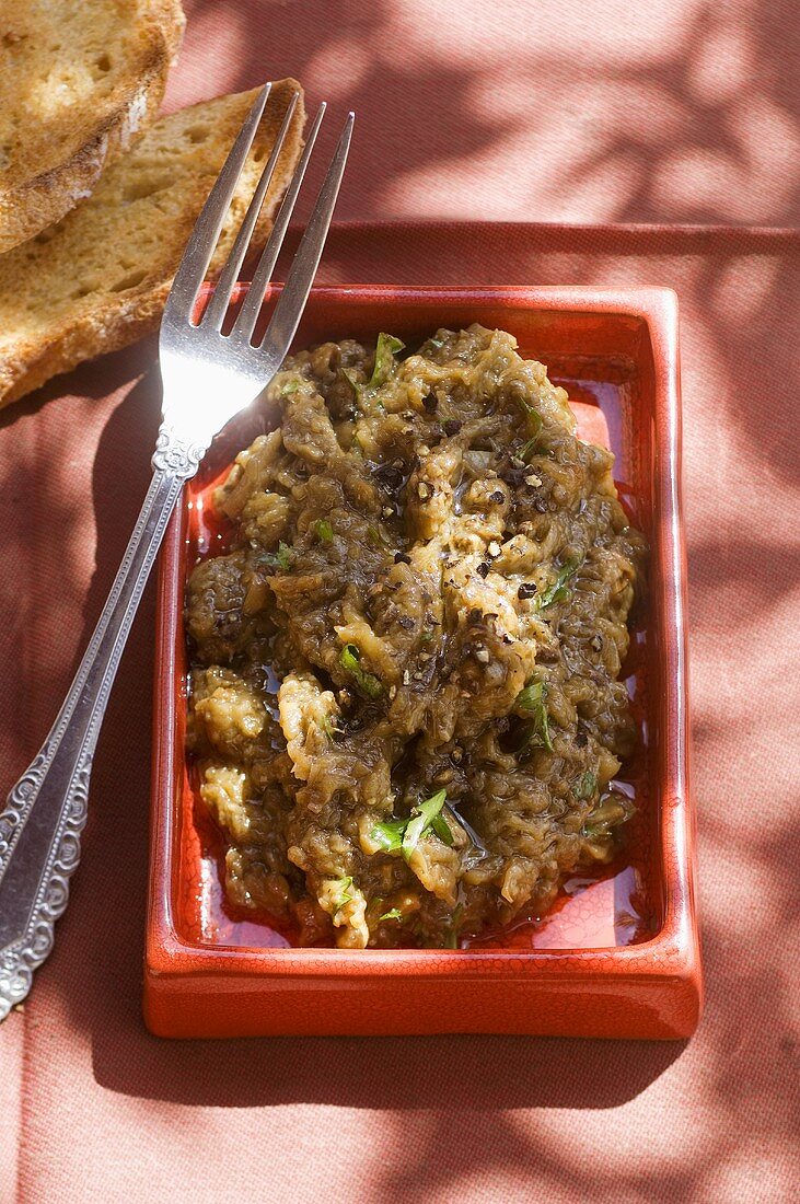 Aubergine spread with toasted bread (Morocco)
