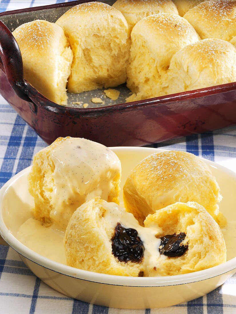 Buchteln (sweet yeast dumplings) with plum puree & custard