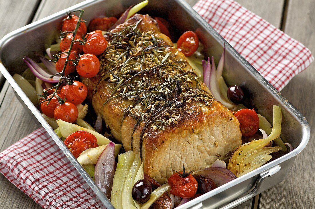 Arrosto di maiale (Roast pork with vegetables and herbs)