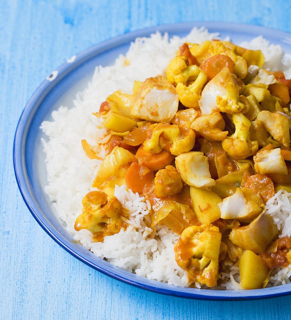 Fish and vegetable curry on rice