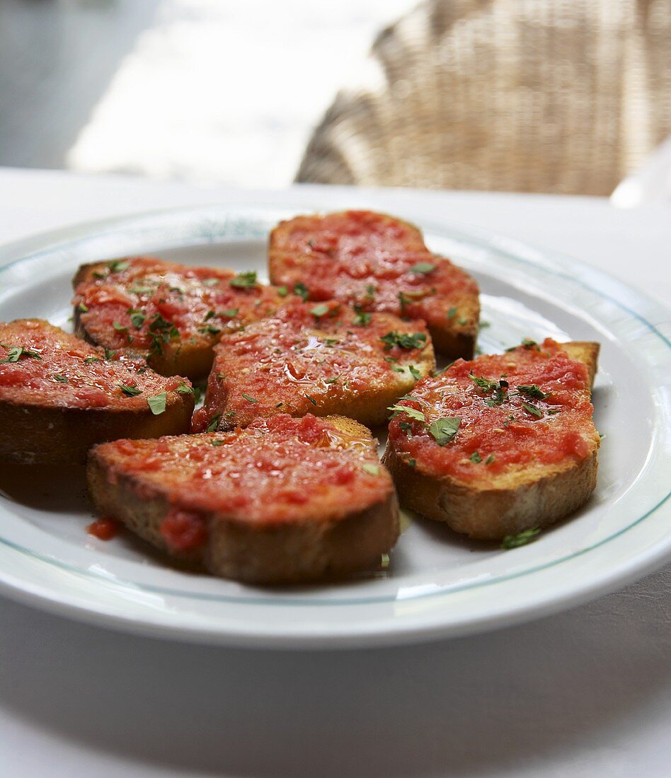 Bruschetta with pureed tomatoes and olive oil