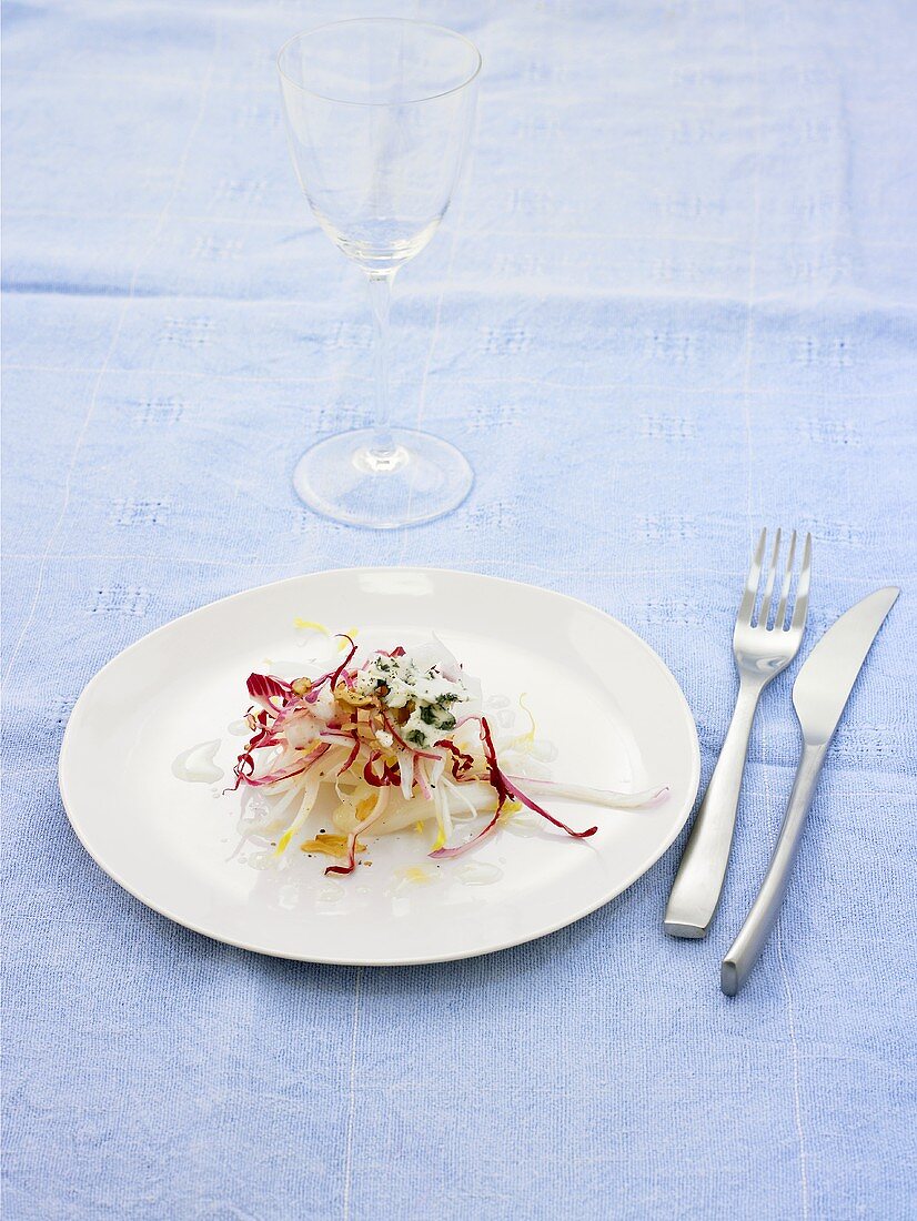 Chicory salad with Roquefort and mustard dressing