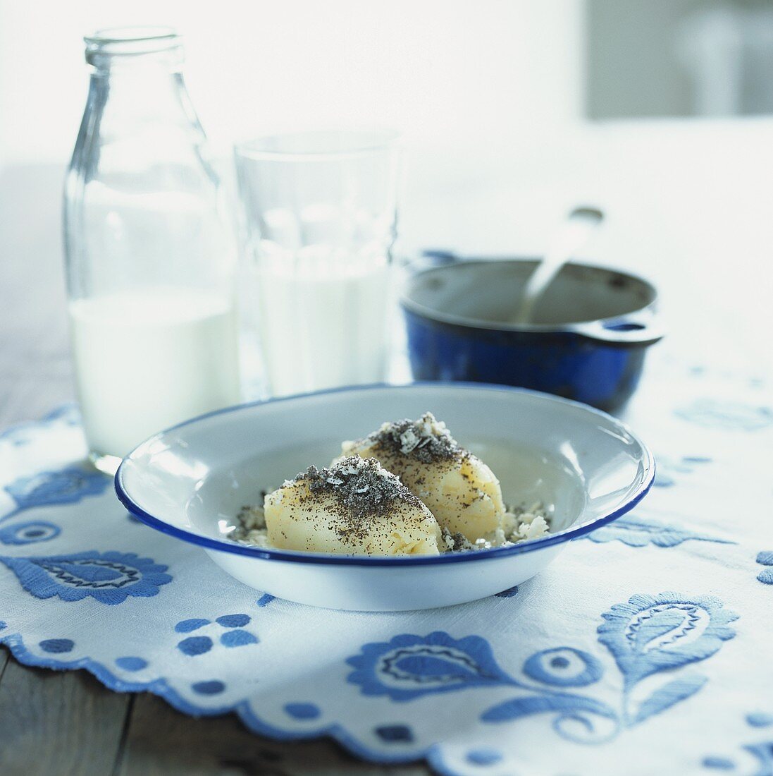 Skubanky (Czech potato & quark dumplings with poppy seeds)