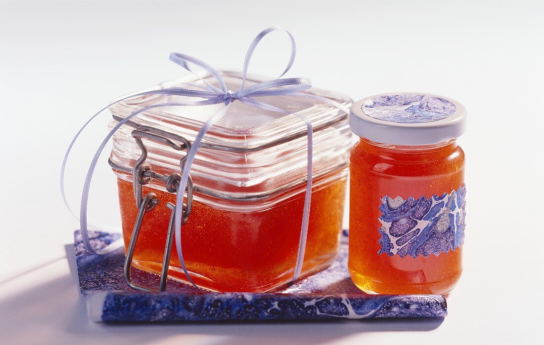 Fruit jelly in two different jars to give as gifts
