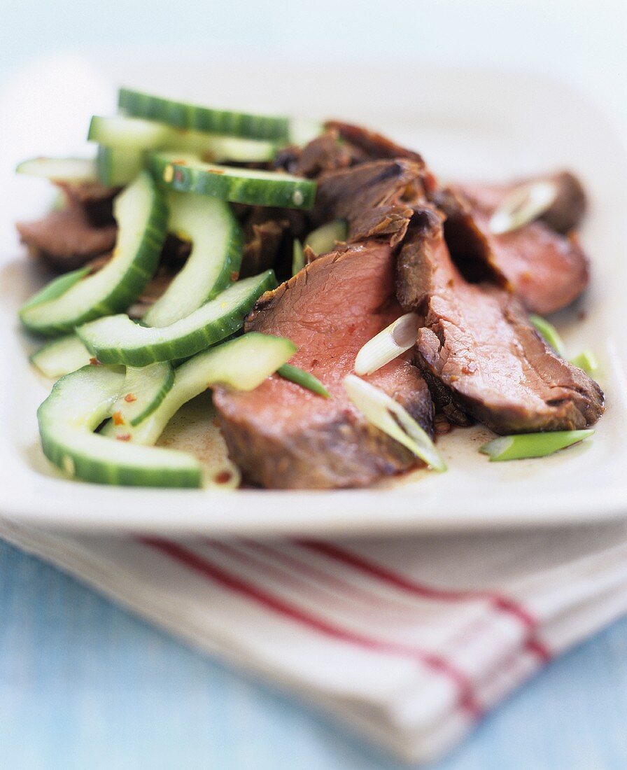 Roast beef with cucumber